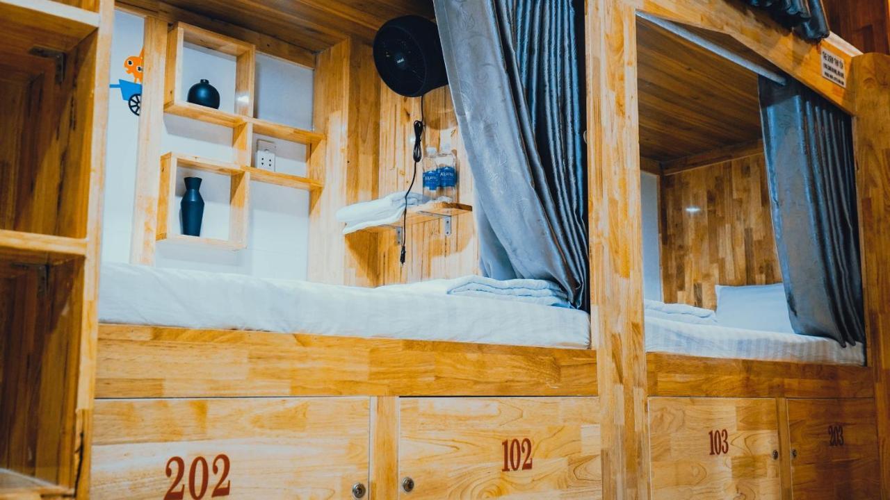 The Dorm Tam Toa Hostel Xom De Ngoại thất bức ảnh