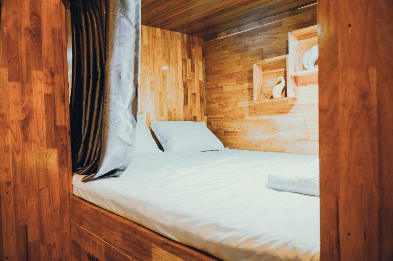 The Dorm Tam Toa Hostel Xom De Ngoại thất bức ảnh